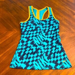 Nike tank women size small medium so soft like new condition